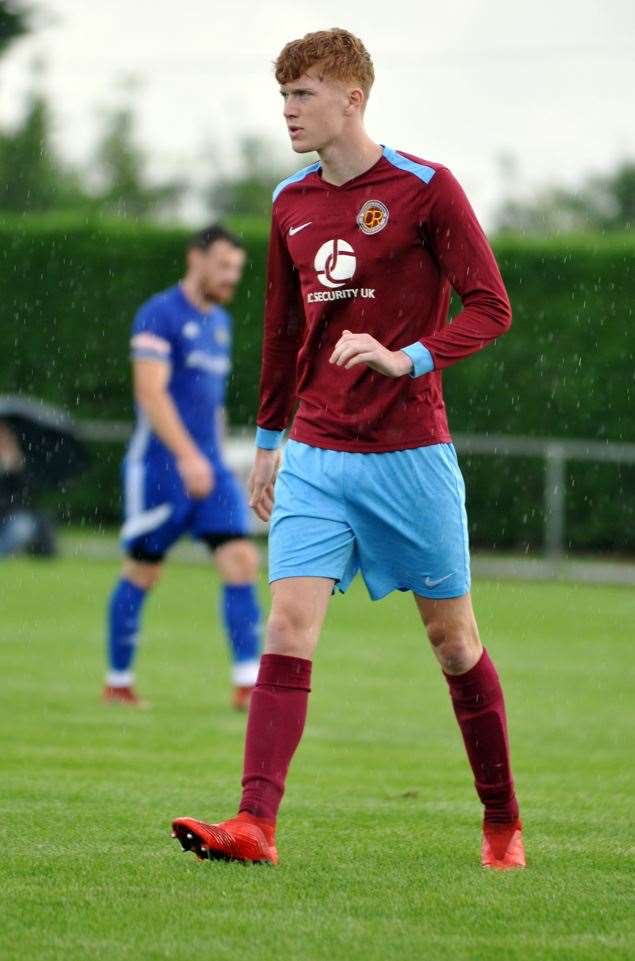 Today’s supporters player of the match goes to… <a href="/HarrisonDee2/">Harrison Dee</a> 👏

Harrison looks like a player who is improving every week he plays,he controlled that midfield,he defended well and took his chance to secure the 3 points !! 🙌

HARRRRISON DEE DEE DEE PUSH PINEAPPLE SHAKE A TREE