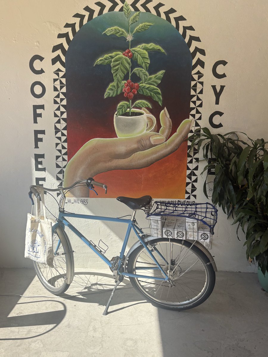 Michsteer's tweet photo. Here I am in Ocean Beach outside Coffee Cycle! Best coffee!
Quirky and amazing!
#oceanbeach #coffeecycle https://t.co/spLNIxerw2