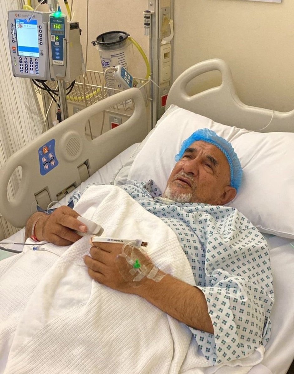 AlmarzoukFamily's tweet image. يرقد في مستشفى الملك فهد 
ابن العم/
محمد بن عبدالعزيز المرزوق
لإجراء عملية تبديل مفصل
غدا الأحد 26 أكتوبر
فلا تنسوه من صادق دعواتكم
وما تشوف شر يابو عبدالعزيز
#محمد_عبدالعزيز_المرزوق