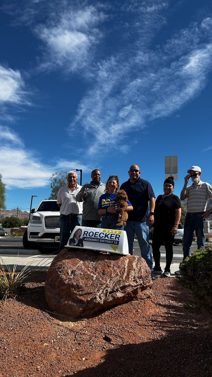 nv4brown18's tweet image. Brothers and sisters, what a powerful way to begin this Halloween week—standing united with Nan Roecker for Assembly District 12, Leo Henderson for Commissioner in District G, and Al Rojas for Senate District 21. In the park, with the people, for the people—meeting families,…