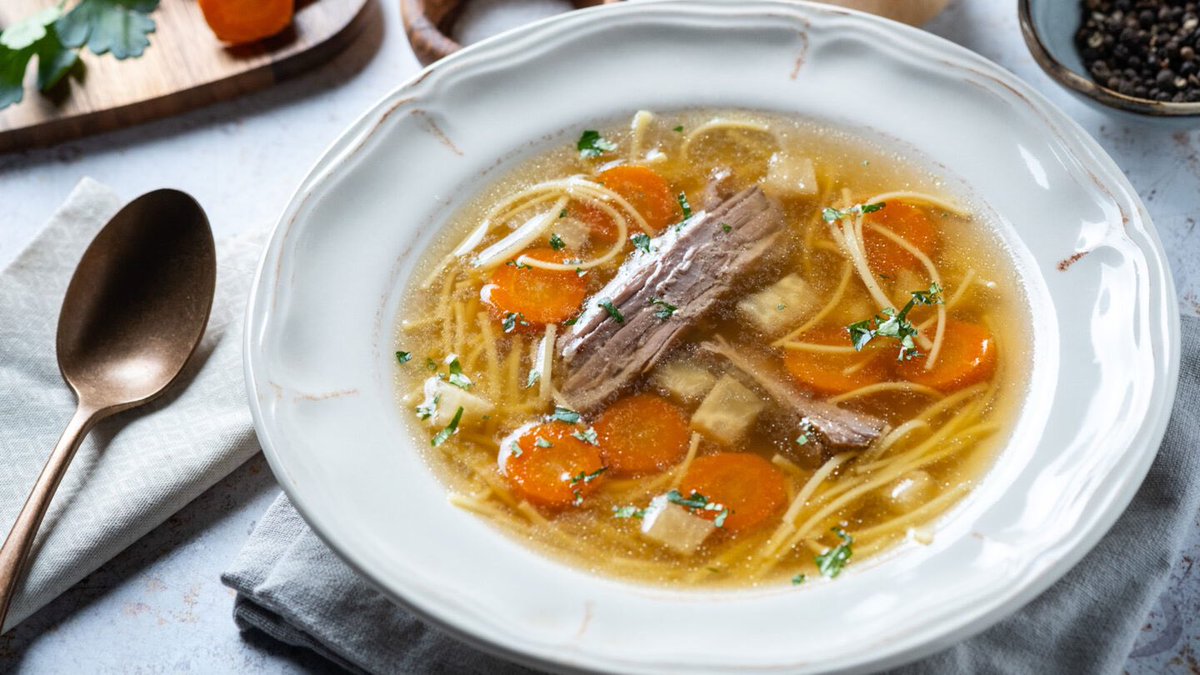 leamaric's tweet photo. IT’S OFFICIALLY SOUP SEASON. Tell me what soups you have in your rotation, I need some new inspo. 

Our usuals are: minestrone, Istrian jota, Croatian beef soup and cod soup. https://t.co/I6SsHoki1x