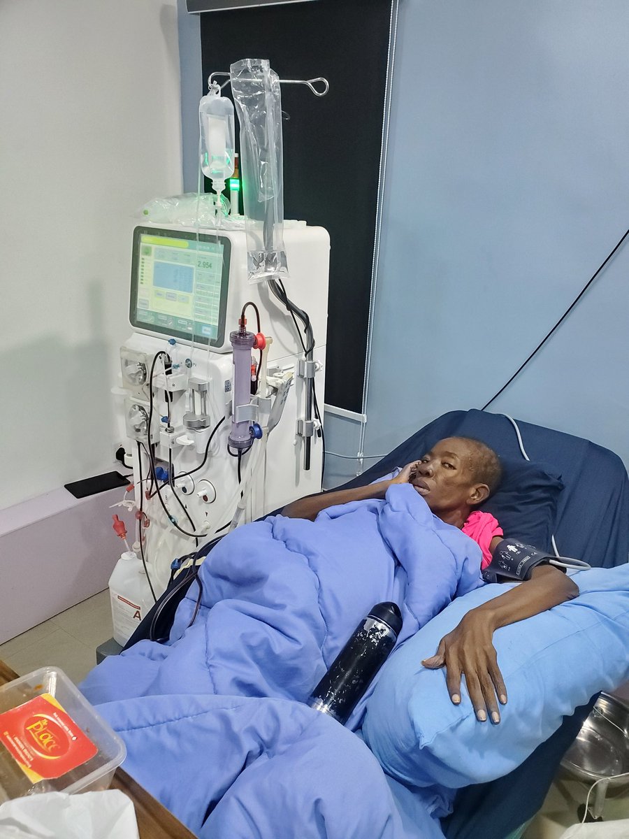 simplerekiat223's tweet photo. Good evening nigerians.
please help give ronke a chance to fight for her life. so far, you've helped us raise 6 million, thank you very much, but we're still very far from the goal. God bless you as you help save her life, amen. https://t.co/PGl2UM5Ac8