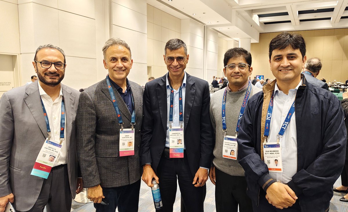 HusnainbuttZain's tweet image. Wonderful experience @TCTMD to capture Dr Abdullah Shahab from @GisGulf , @esbrilakis Dr Omar Gotkin from Turkey and Pakistani doctors Dr Zain Mehmood Butt &amp;amp;Dr Kalim, in one frame.
#TCT2025 @crfheart