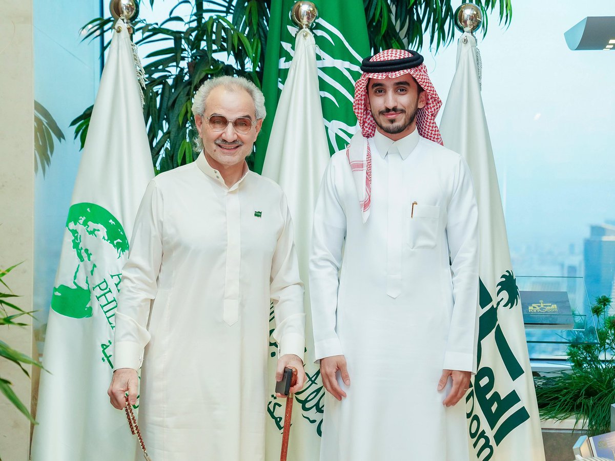 FICSCL1's tweet image. أنت المقصود

أقسم لك ستبكي خلال ساعات من شدة الفرح بأذن الله.. أكتب يارب.

أكتب كلمة (تم) في الخاص🇸🇦💸💰💸💸