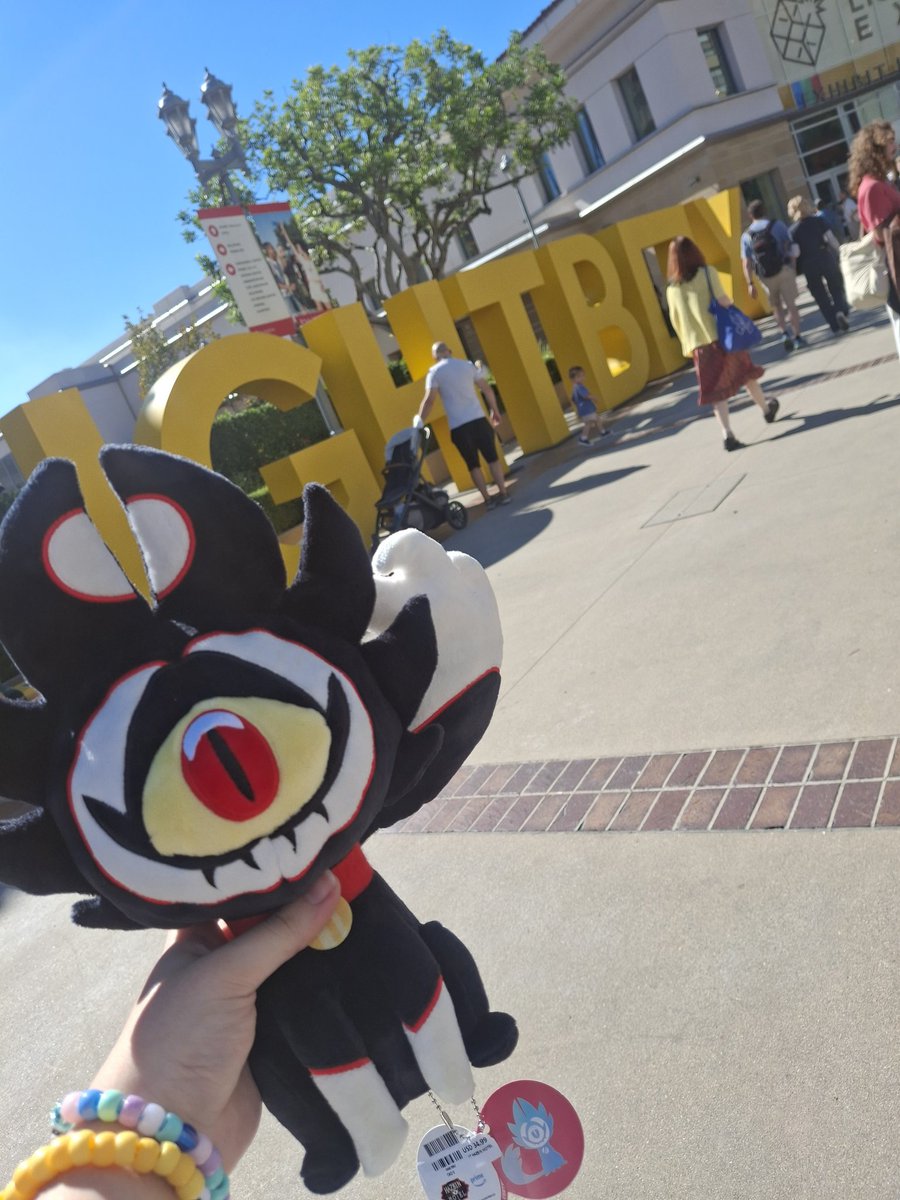 Im at #LightBoxExpo Today!! Come say hi!!