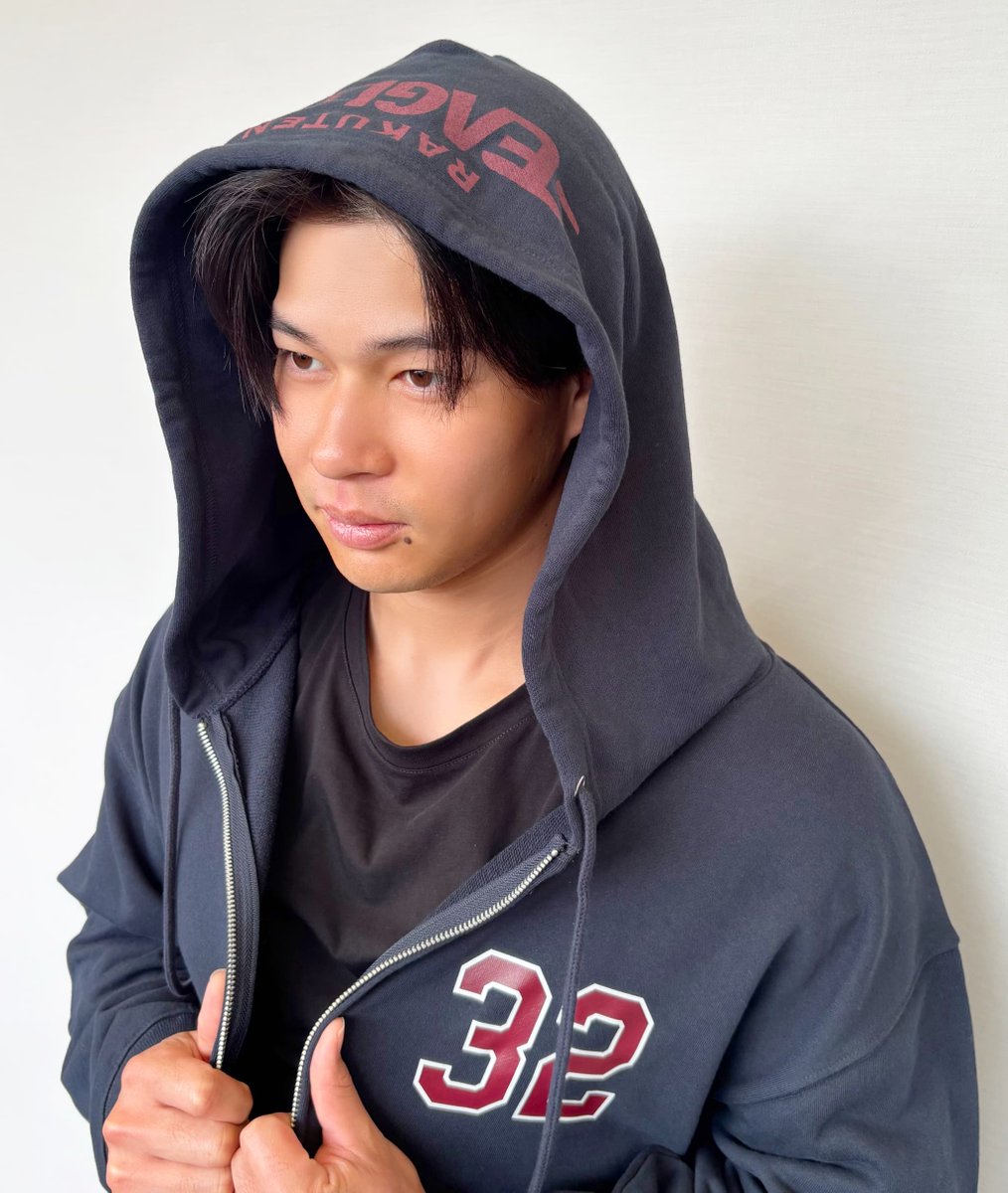 楽天イーグルス　パーカー&Tシャツ　ファンクラブグッズ 楽天市場】ネーム＆ナンバーシリーズ│パーカー│#8辰己涼介