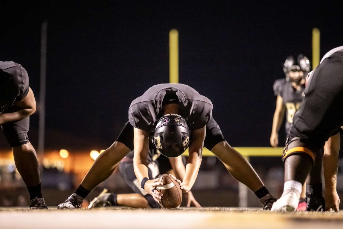pete_parker_son's tweet image. Great end of the season with the best teammates. Thanks to the seniors, teammates, family, and friends for all the support!! 
#football #endofseason #longsnapper #Playoffs