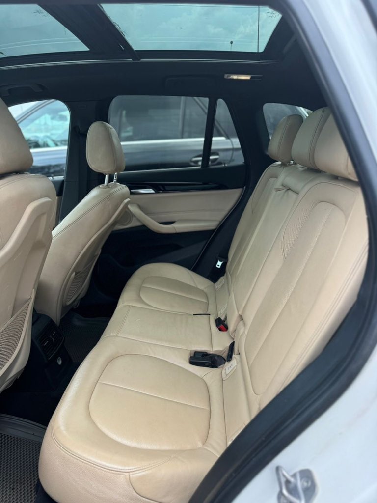 al3_aliyu's tweet image. 🔥 FOR SALE‼️
Direct Belgium 🇧🇪 BMW X1 2017 Model
✅ Full option
✅ Original custom duty
✅ Super clean in &amp;amp; out

💰 Price: ₦26M (slightly negotiable)
📍 Location: Kaduna
☎️ Contact: 07066777567

DAN ALLAH don't scroll without Retweeting 🙏🙏