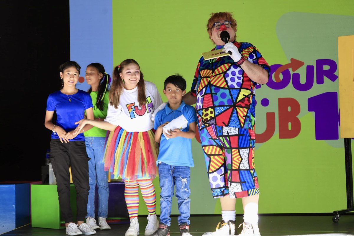 ¡Iniciamos con toda la alegría de #TourClub10 desde <a href="/PlazaMundo_/">@plazamundo_</a> Apopa!🌟

Las risas, la diversión y los buenos momentos ya están en marcha junto a todas las familias que nos acompañan.🎈