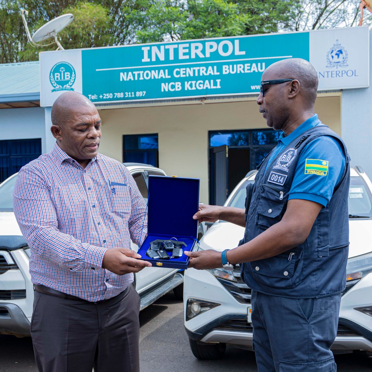 RIB_Rw's tweet photo. Today, Rwanda handed over five stolen vehicles to South Africa. The vehicles had been intercepted at Gatuna, Rusumo, and Bugarama border posts at different times as they entered Rwanda from neighboring countries.

The handover took place at the Rwanda Investigation Bureau (RIB) Headquarters. 

RIB was represented by Antoine Ngarambe, Head of the INTERPOL National Central Bureau Kigali and International Cooperation Department, whereas the South African Police Service was represented by Lt. Col. Brian Butana Mashingo, Group Commander for   International Vehicle Crime Investigations.