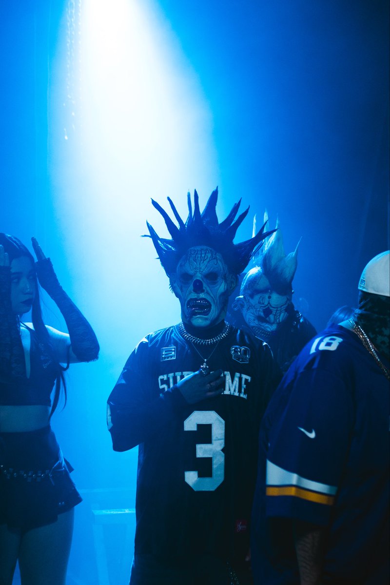 Salimos con “Solo Quiero Tomar” 

fanlink.tv/SoloQuieroTomar

#millonario #killtheclowns #dsides