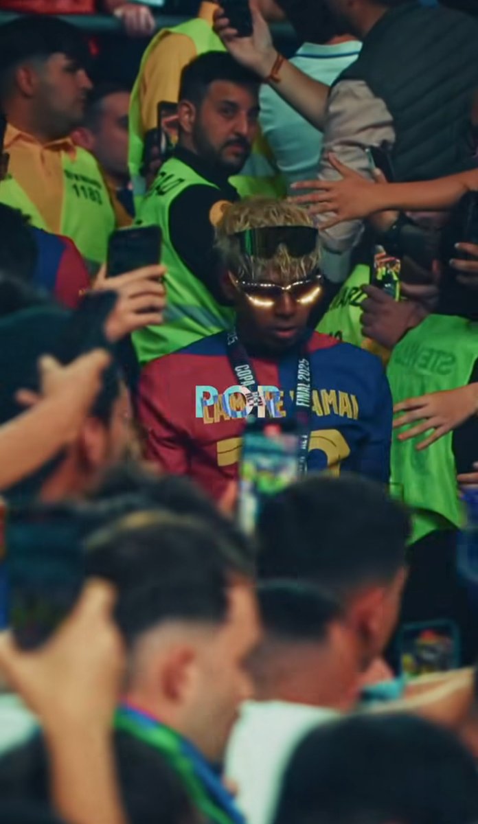 ActuFoot_'s tweet image. 🚨 La voix derrière la story de Lamine Yamal 🇪🇸 avant le Clasico : 

« 𝗟𝗔 𝗣𝗘𝗨𝗥 ? 𝗝’𝗔𝗜 𝗟𝗔𝗜𝗦𝗦𝗘́ 𝗟𝗔 𝗣𝗘𝗨𝗥 𝗗𝗔𝗡𝗦 𝗠𝗔 𝗩𝗜𝗟𝗟𝗘 𝗡𝗔𝗧𝗔𝗟𝗘 𝗜𝗟 𝗬 𝗔 𝗟𝗢𝗡𝗚𝗧𝗘𝗠𝗣𝗦.

𝗟𝗘 𝗝𝗢𝗨𝗘𝗨𝗥 𝗤𝗨𝗜 𝗦𝗢𝗥𝗧 𝗗𝗨 𝗚𝗛𝗘𝗧𝗧𝗢 𝗡𝗘 𝗦𝗘 𝗕𝗔𝗧 𝗣𝗔𝗦 𝗣𝗢𝗨𝗥…