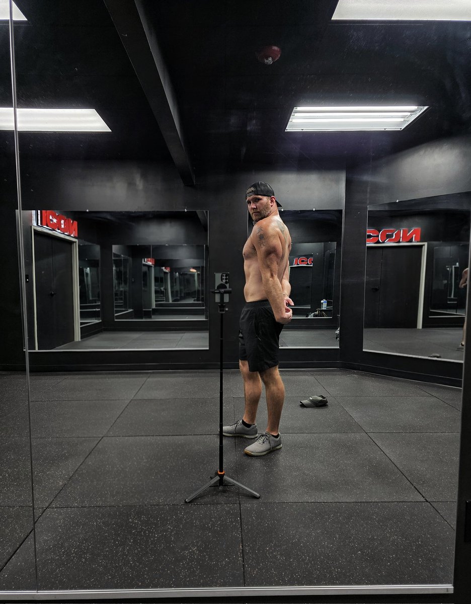 New favorite tricep shot 
<a href="/famgymapparel/">Family Gym Apparel</a>