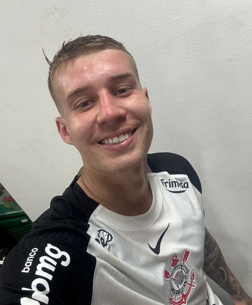 A selfie do 🐙!

Tamo junto, Charles. 👊🏽

#VaiCorinthians