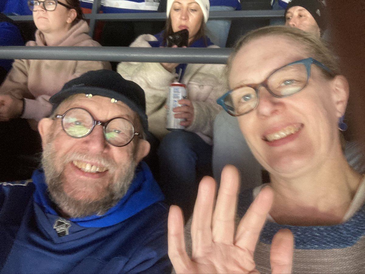 ideasdept's tweet photo. Go Leafs! Go Jays! In that order, tonight. #LeafsForever https://t.co/6SbnWoSXcL