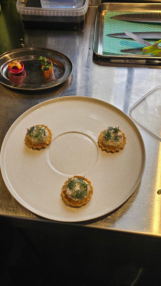 WeCheffJeff's tweet photo. Working with award winning Michelin chefs trying to acheive the highest culinary awards in Australia is actually a dream come true. 

"Good is not easy. Easy is not good" https://t.co/llj4gIIRUG