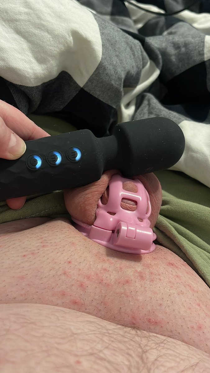Day 22 Got my first vibrator and it’s Bluetooth through the Joyhub app. 😈 #locktober #sub #bottomboy #lockedbottom