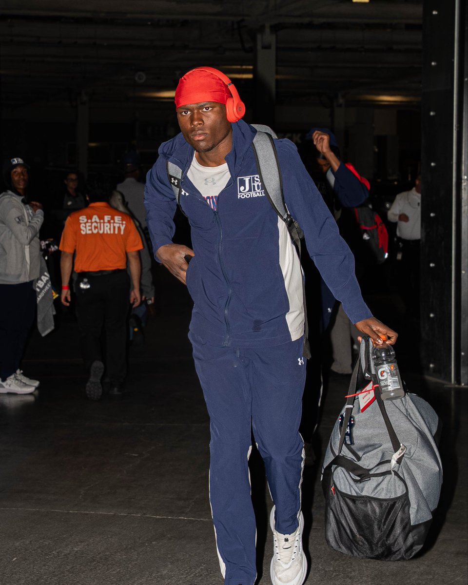 LVHBCUClassic's tweet photo. Welcome to @AllegiantStadm, Tigers. π―π
#LVHBCUClassic | #HowWeHBCYOU https://t.co/iwa5NzhjZi