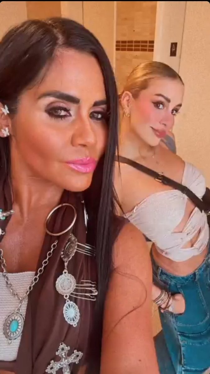 Bellísimas 😍#CrisPorta25O #TeamPorta