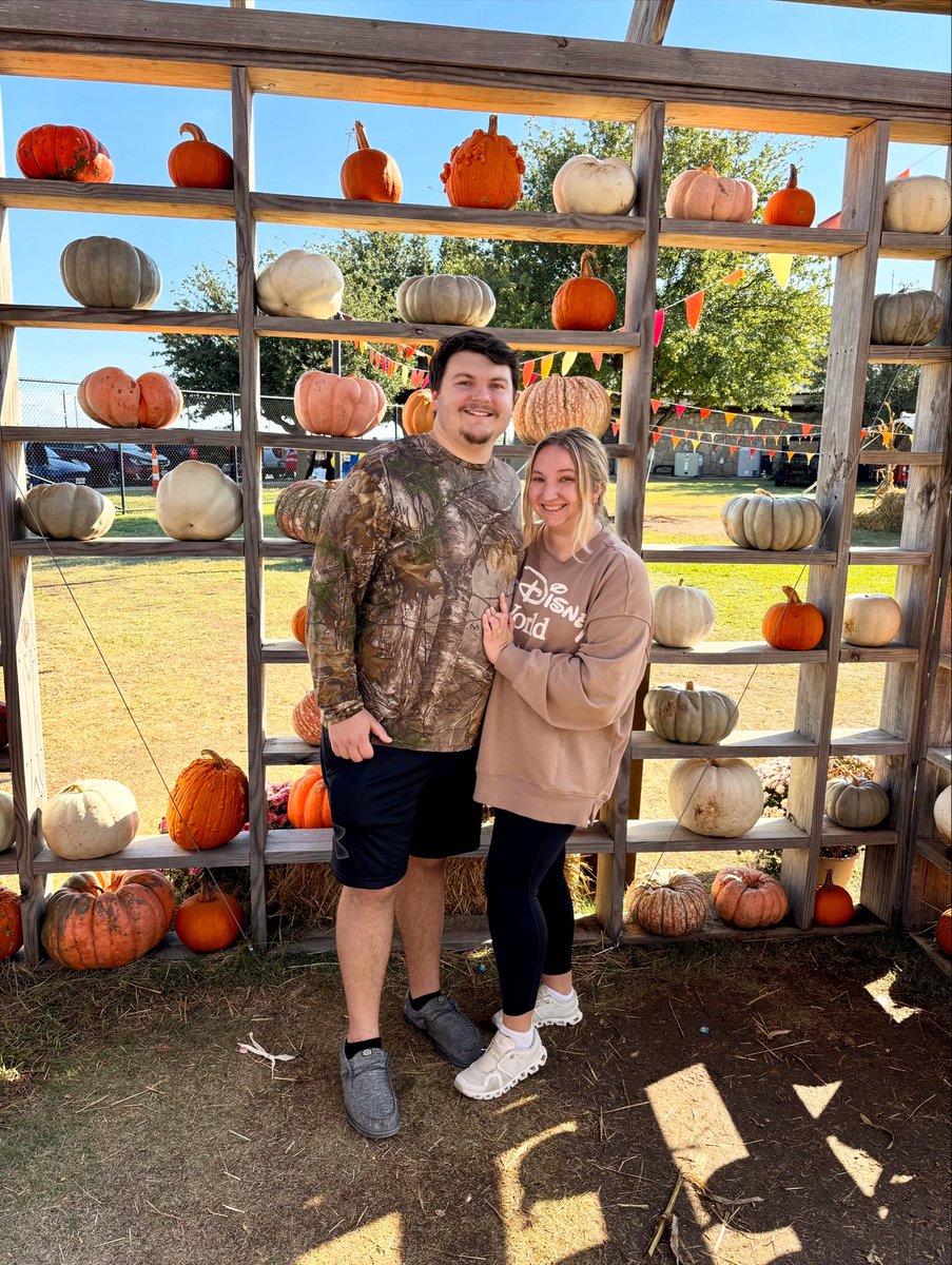 🎃 My wife and I had a blast at the Boo at the Zoo today! 🦒🦩 We were so impressed with all the new upgrades and festive decorations — and the animals were so active! 🐍🦜

Did you get a chance to check it out this year? 👻

#AbileneZoo #BooAtTheZoo #AbileneTX #FallFun