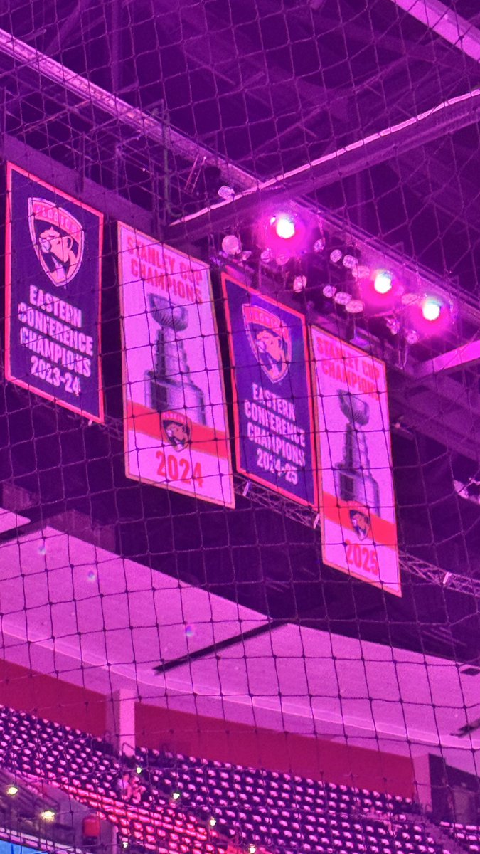 New Lock'DIN $LTNC Summer Vibes #Nootropic drinks

The Lock'DIN Summer Vibes @livelockdin is a strawberry watermelon-flavored nootropic performance drink designed for clean energy, #focus, and hydration without sugar, calories, or artificial additives. It's a 12 oz can with zero