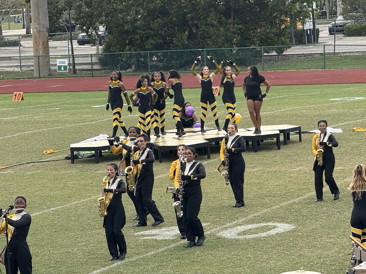 A Bee-utiful show from @coralspringscharter marching band.