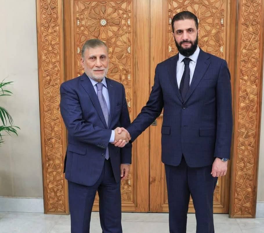 عزت الشابندر  :لا نثق بالمكوّن السني لتسلّم اي منصب امني في الدولة
التعليق 
الدولة تعاني من عقد طائفية ستبقى تعاني التمزق لعقود