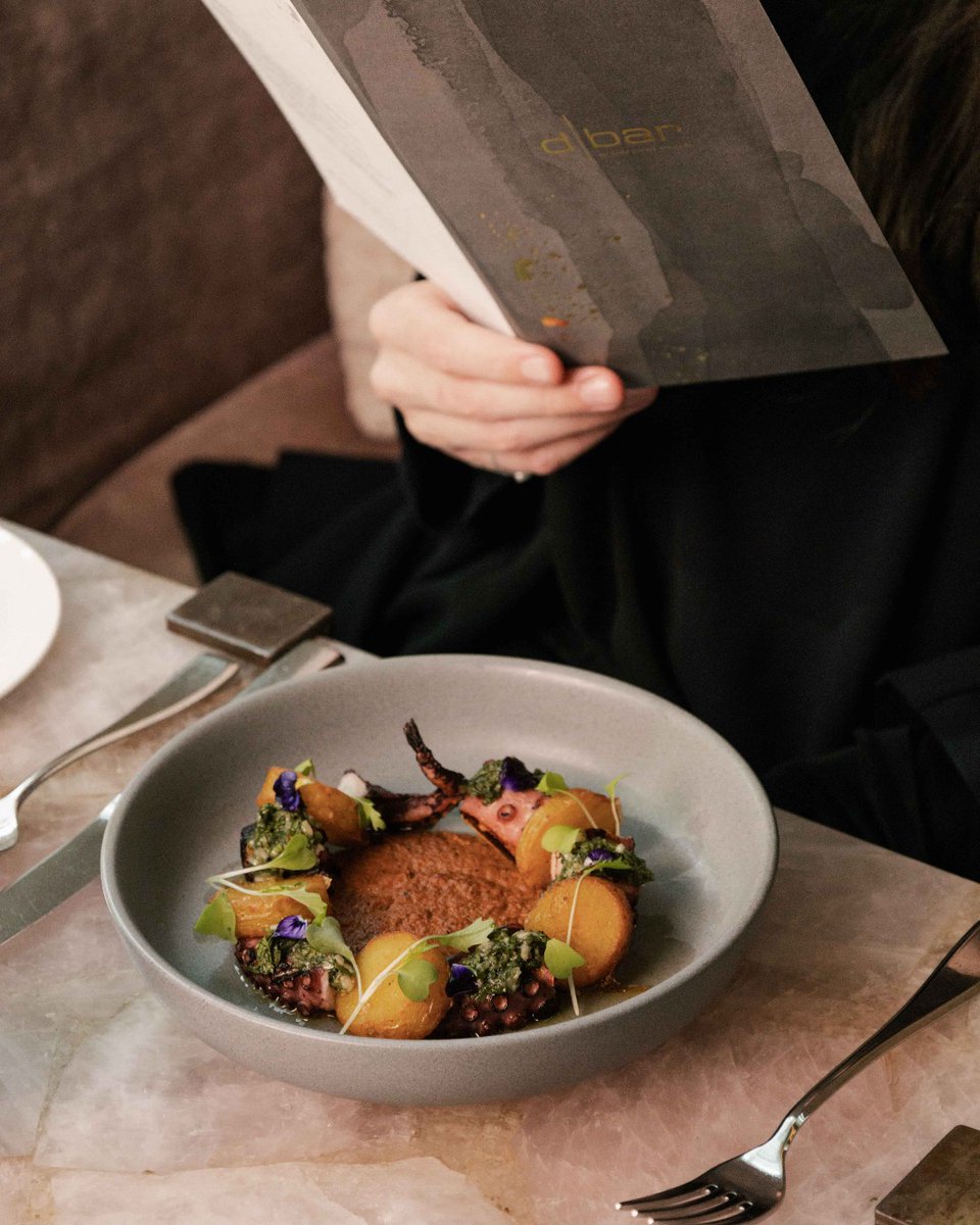 Four Seasons Hotel Toronto tweet media