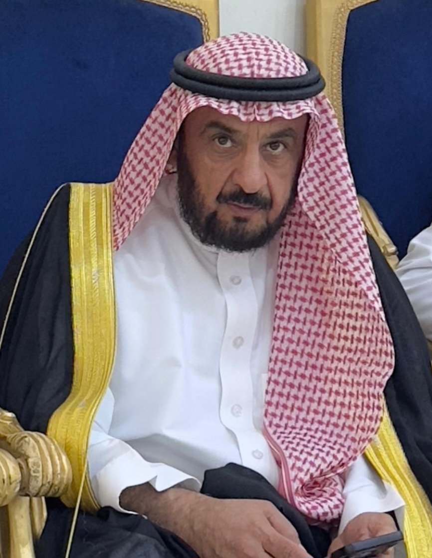 AlmarzoukFamily's tweet image. رجل الاعمال/
مرزوق بن محمد المرزوق
والصورة يسار
سلطان ومحمد أبناء ابن العم
عبدالله بن صالح المرزوق
شكرا لكم 
بحضوركم اكتملت فرحتنا
#زواج_اللحيدان_والمرزوق