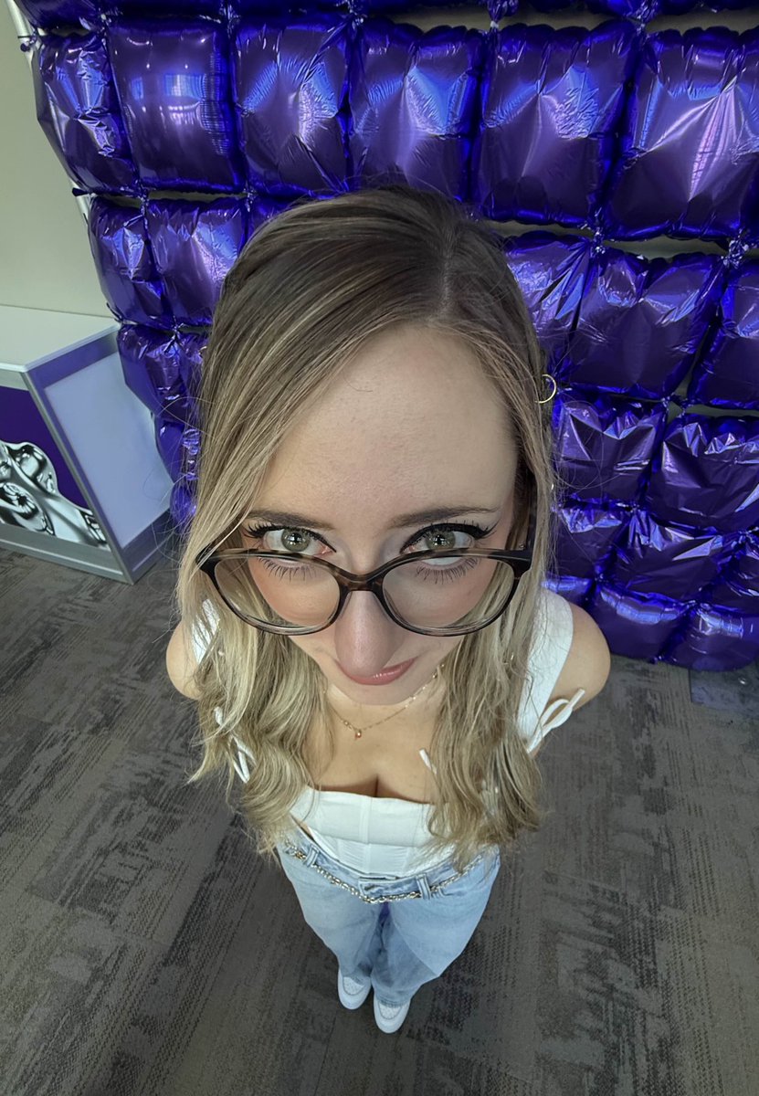bbytesizedd's tweet image. Hey what’s up guys it’s me bbytesizedd