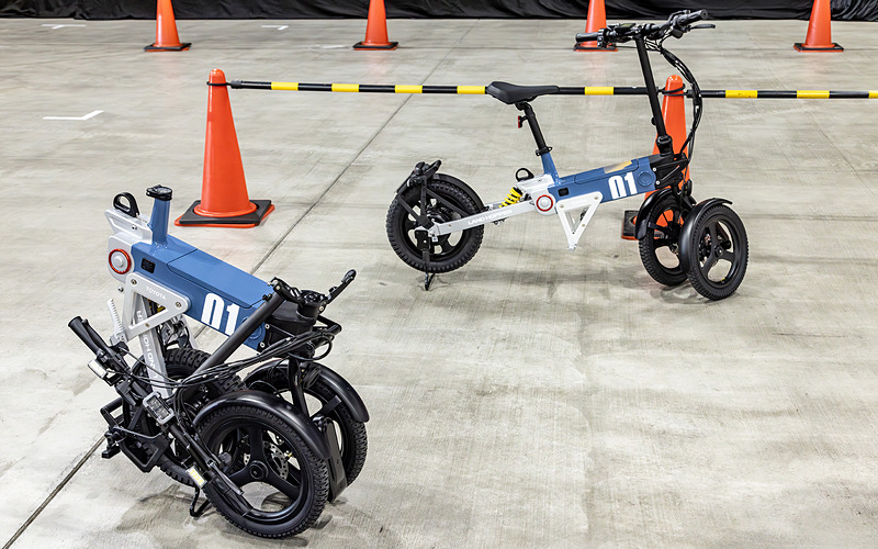 電動　総走行距離61km　折り畳み 電動キックボード 折り畳み式 原付1種免許必須 歩道不可・公道走行可能