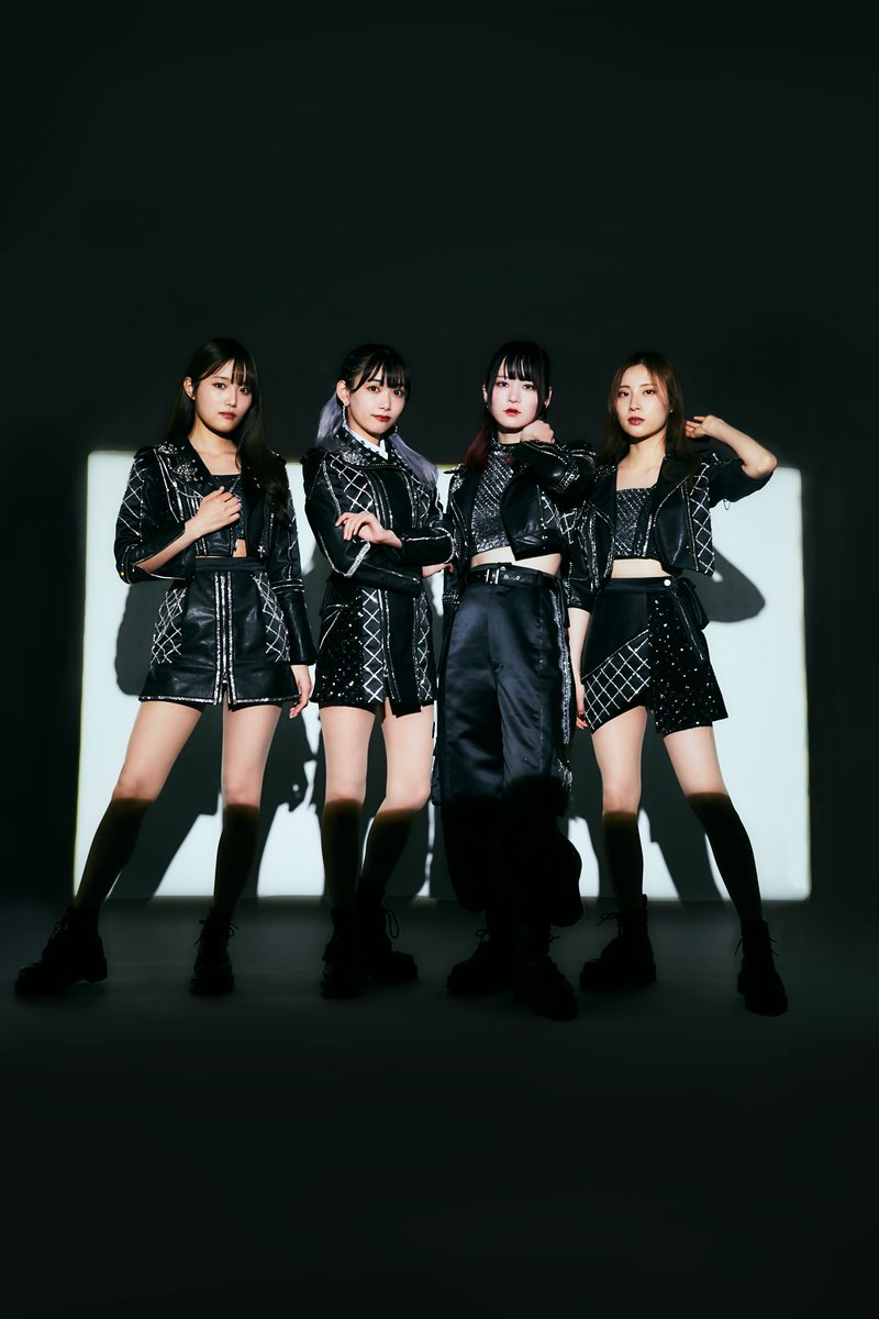 FreddyChiang's tweet image. 【PassCode】のメジャーデビュー9周年おめでとうございます🎉
結成から今まで、強烈なサウンドと無限のエネルギーで走り続けてきた皆さん。
毎回のライブが心を震わせ、熱くさせてくれます。
これからも変わらず輝き続けてください!🔥💫
 #PassCode
#南菜生
#高嶋楓
#有馬えみり
#大上陽奈子