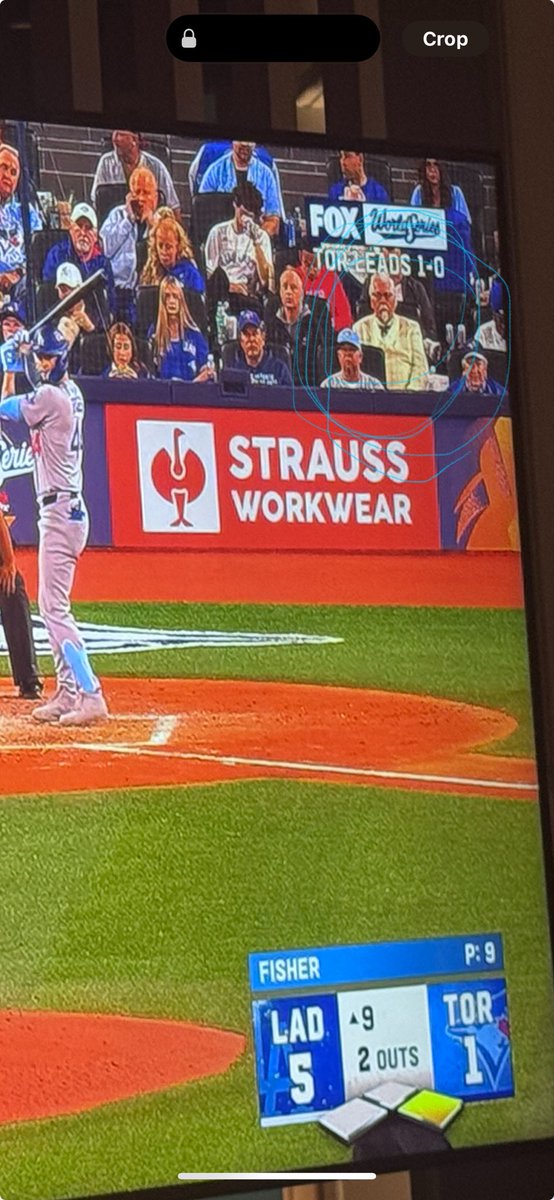 patchat424eva's tweet image. Is that Colonel Sanders at the World Series?? @mlb @barstoolsports
