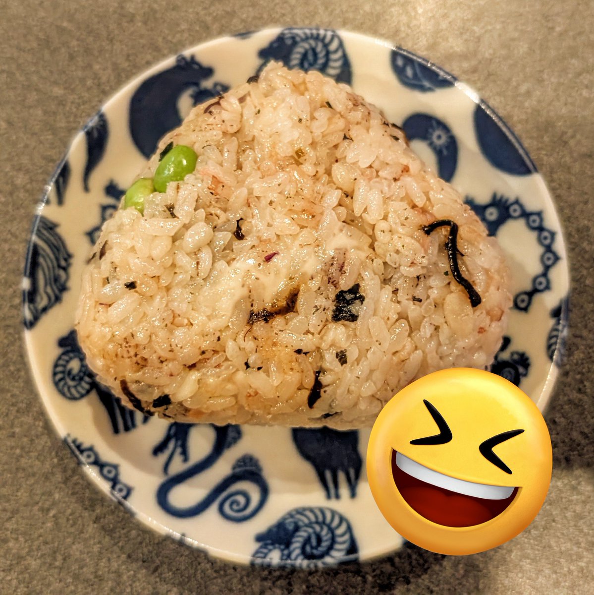 枝豆とチーズと塩昆布とおかかを混ぜたおにぎり！
#OnigiriAction