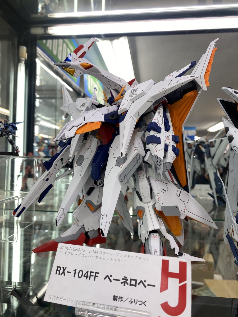 tepepro's tweet image. ＃新宿ヨドバシHJ作例展示 ふりつく氏のHGペーネロペー

こちらの作品は、ある意味、模型技法の歴史を変える可能性があると言っても過言ではありません

一見、エアブラシを使っているように見えますが、なんと！筆とスポンジのみで塗装されているのです！…