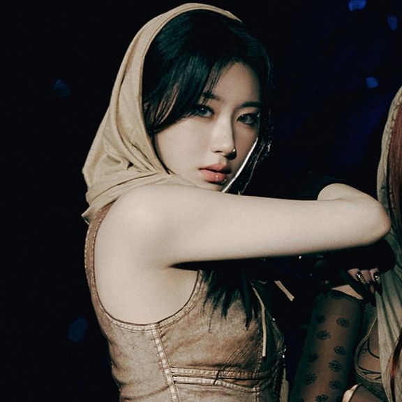 krukawai's tweet image. 𝑩𝒆𝒊𝒈𝒆 𝒇𝒆𝒆𝒍𝒔 𝒍𝒊𝒌𝒆 𝒃𝒂𝒍𝒂𝒏𝒄𝒆 — 𝒂 𝒍𝒊𝒕𝒕𝒍𝒆 𝒘𝒂𝒓𝒎𝒕𝒉, 𝒂 𝒍𝒊𝒕𝒕𝒍𝒆 𝒄𝒐𝒐𝒍, 𝒋𝒖𝒔𝒕 𝒆𝒏𝒐𝒖𝒈𝒉 𝒔𝒐𝒇𝒕𝒏𝒆𝒔𝒔 𝒕𝒐 𝒔𝒕𝒂𝒚 𝒓𝒆𝒂𝒍. 𝑺𝒐𝒎𝒆𝒕𝒊𝒎𝒆𝒔 𝒔𝒊𝒎𝒑𝒍𝒊𝒄𝒊𝒕𝒚 𝒔𝒑𝒆𝒂𝒌𝒔 𝒍𝒐𝒖𝒅𝒆𝒓 𝒕𝒉𝒂𝒏 𝒂𝒏𝒚𝒕𝒉𝒊𝒏𝒈 𝒆𝒍𝒔𝒆✧