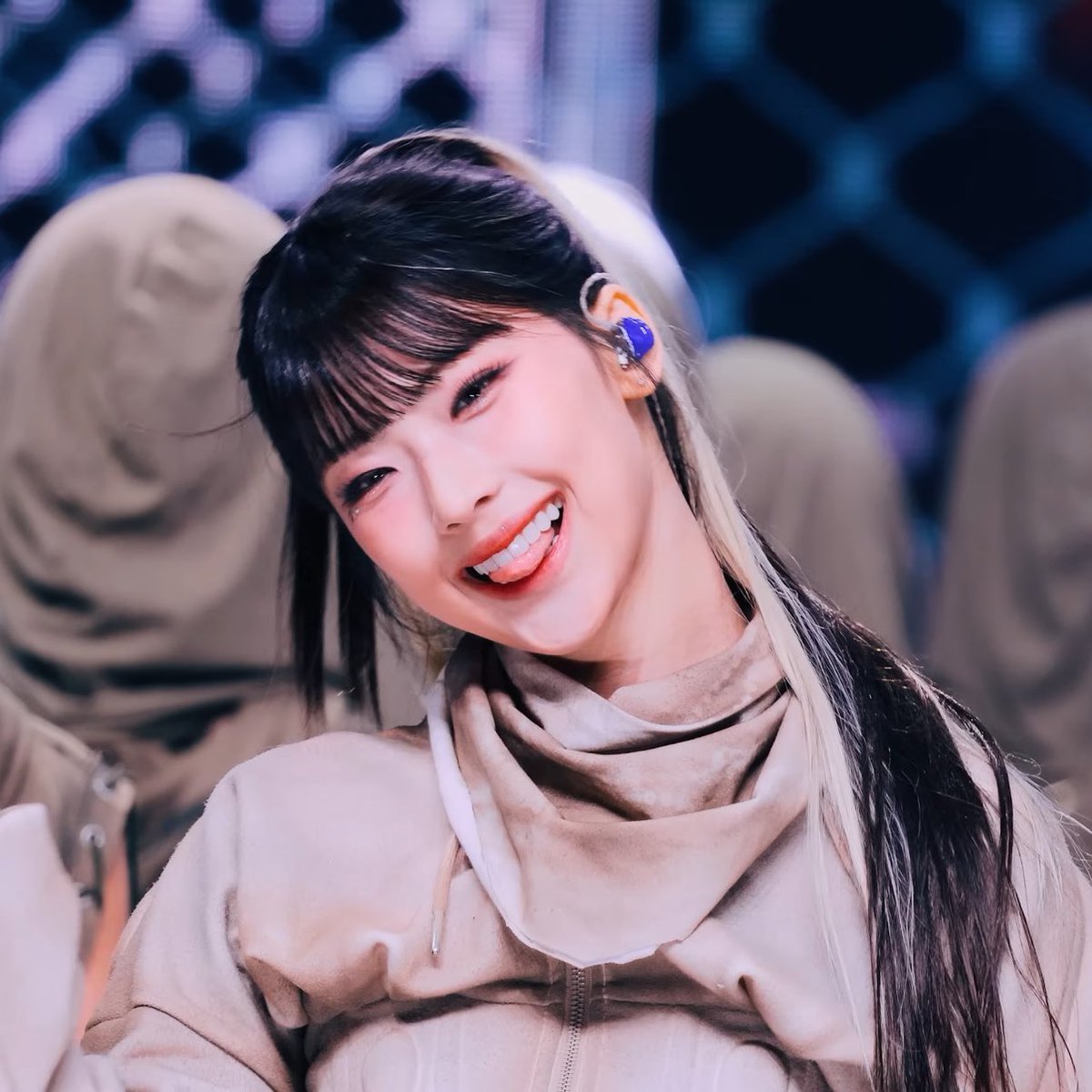 krukawai's tweet image. 𝑩𝒆𝒊𝒈𝒆 𝒇𝒆𝒆𝒍𝒔 𝒍𝒊𝒌𝒆 𝒃𝒂𝒍𝒂𝒏𝒄𝒆 — 𝒂 𝒍𝒊𝒕𝒕𝒍𝒆 𝒘𝒂𝒓𝒎𝒕𝒉, 𝒂 𝒍𝒊𝒕𝒕𝒍𝒆 𝒄𝒐𝒐𝒍, 𝒋𝒖𝒔𝒕 𝒆𝒏𝒐𝒖𝒈𝒉 𝒔𝒐𝒇𝒕𝒏𝒆𝒔𝒔 𝒕𝒐 𝒔𝒕𝒂𝒚 𝒓𝒆𝒂𝒍. 𝑺𝒐𝒎𝒆𝒕𝒊𝒎𝒆𝒔 𝒔𝒊𝒎𝒑𝒍𝒊𝒄𝒊𝒕𝒚 𝒔𝒑𝒆𝒂𝒌𝒔 𝒍𝒐𝒖𝒅𝒆𝒓 𝒕𝒉𝒂𝒏 𝒂𝒏𝒚𝒕𝒉𝒊𝒏𝒈 𝒆𝒍𝒔𝒆✧