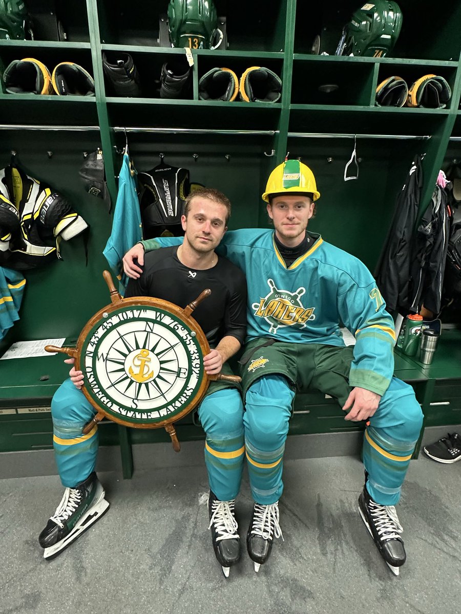 Oswego Lakers Men’s Hockey (@oswegomhockey) on Twitter photo 