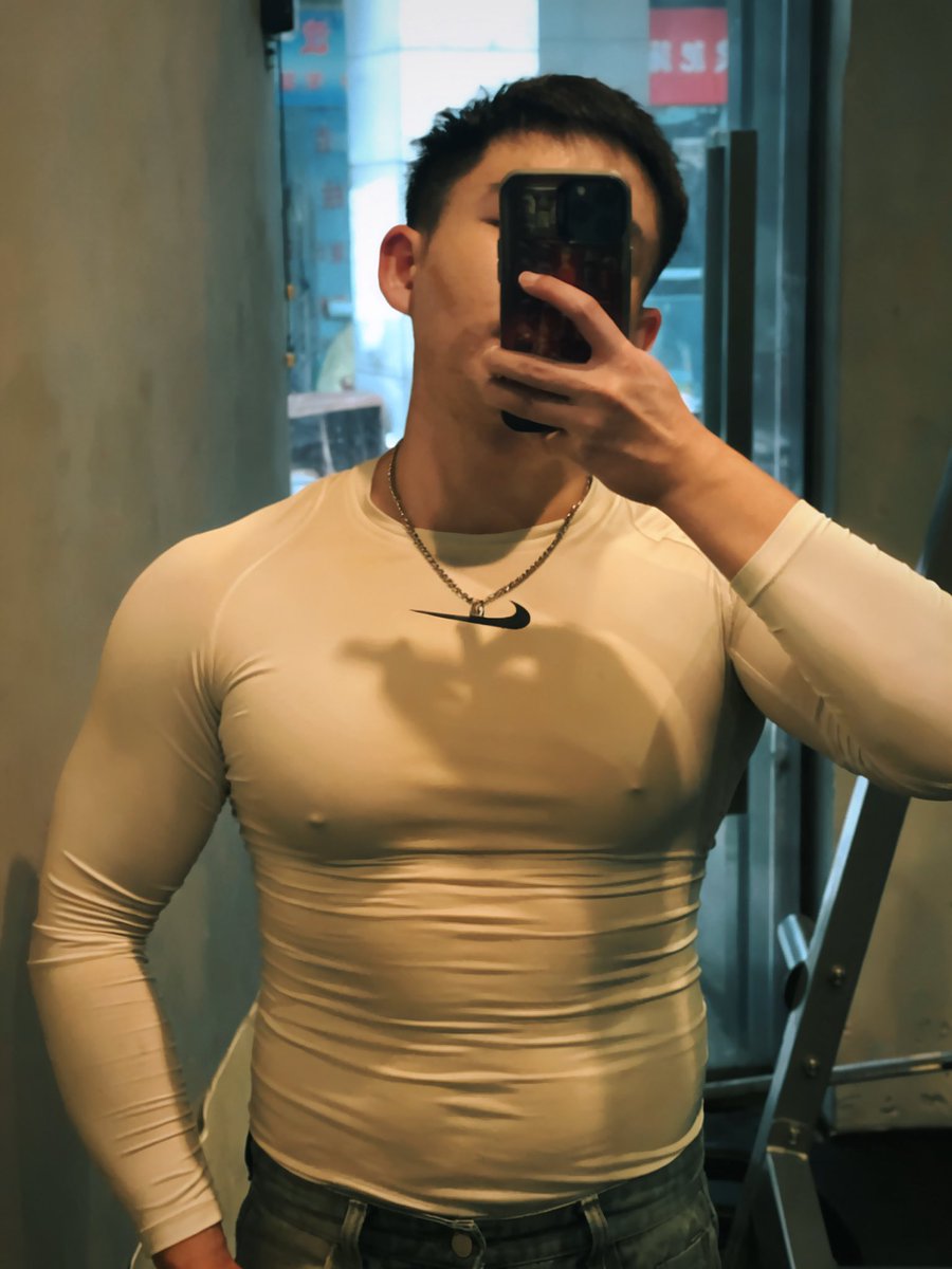 爱搞点说唱skrrr tweet media