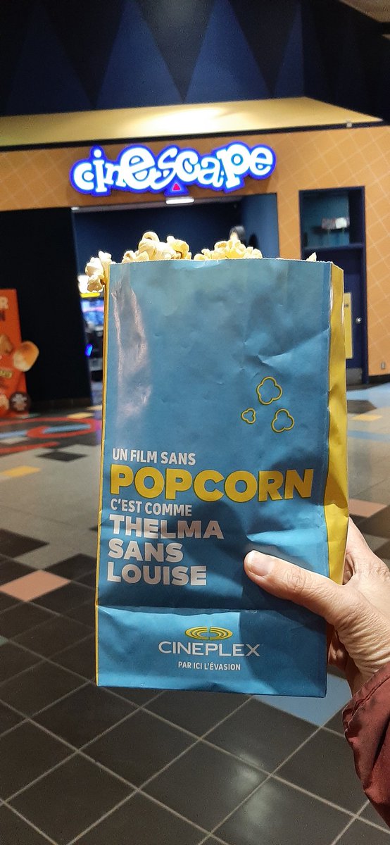 McKenzieKids's tweet image. Walked 45 minutes through a park in the dark for movie popcorn; just no movie.
#moviecinemapopcorn 
#extrabutter