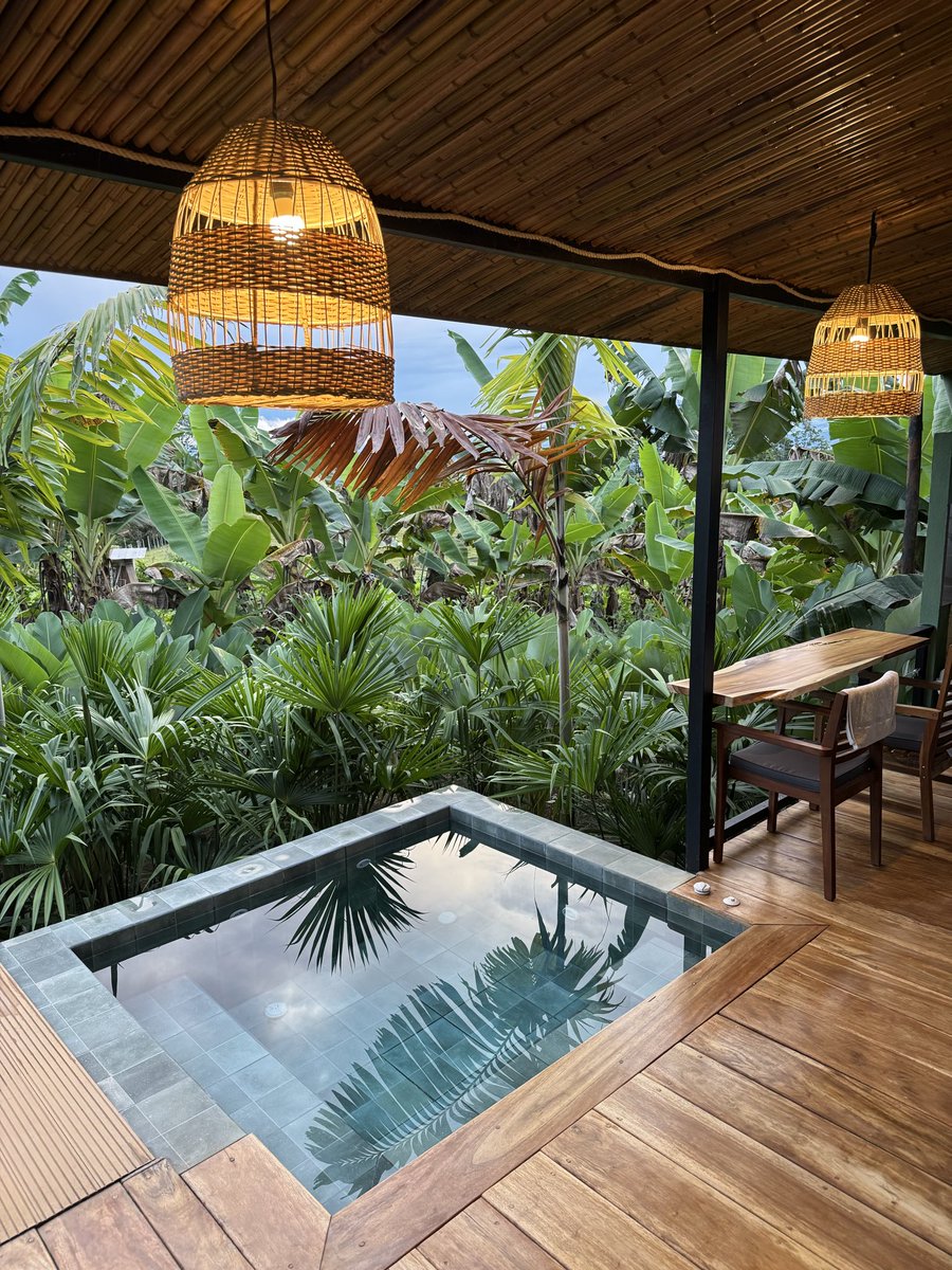 Dav_RazorSharp's tweet image. Costa Rica📍Big 35🍾🙏🏾