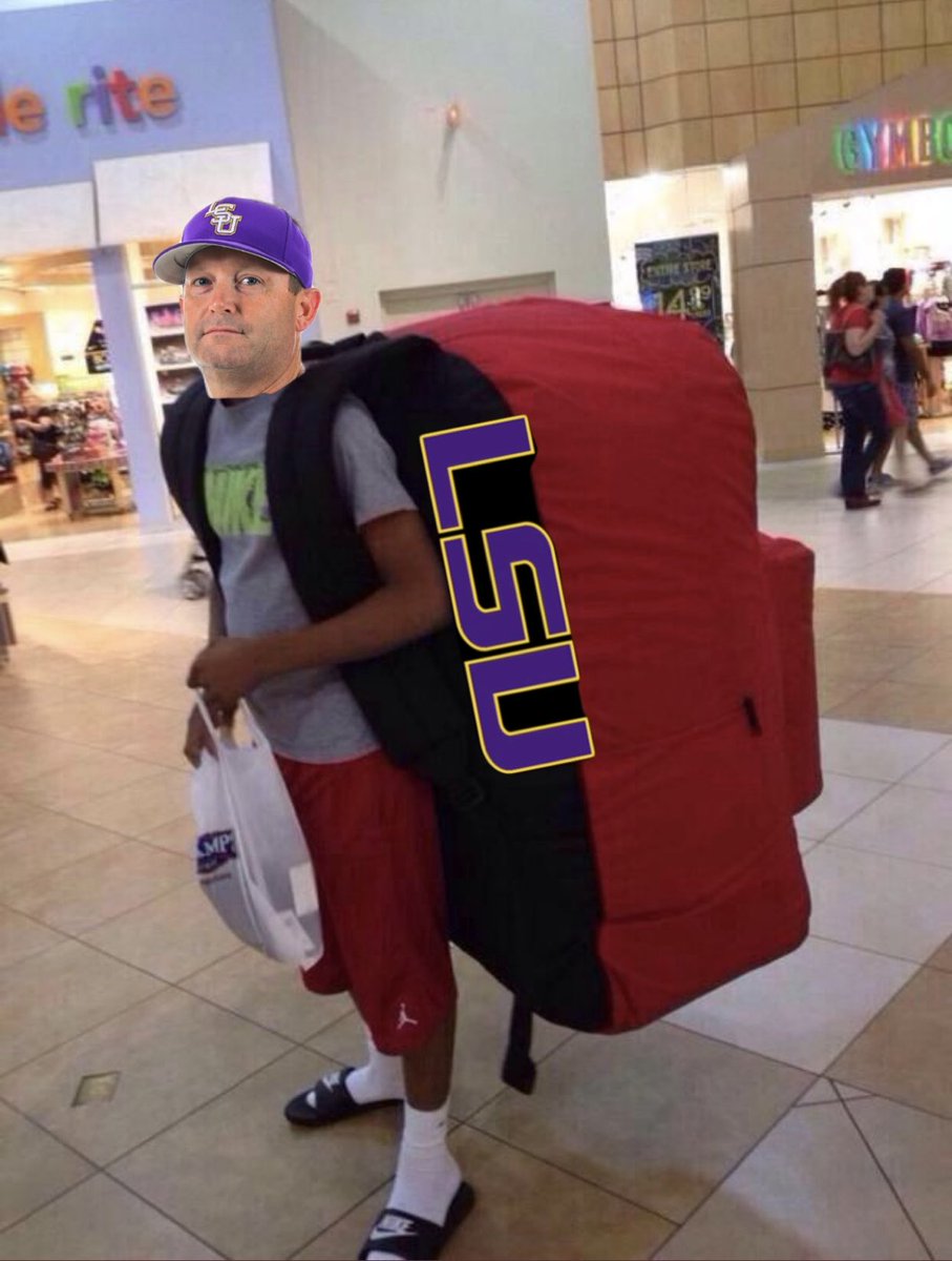 NBATIGAHBOY's tweet image. Jay Johnson with the entire LSU athletic department