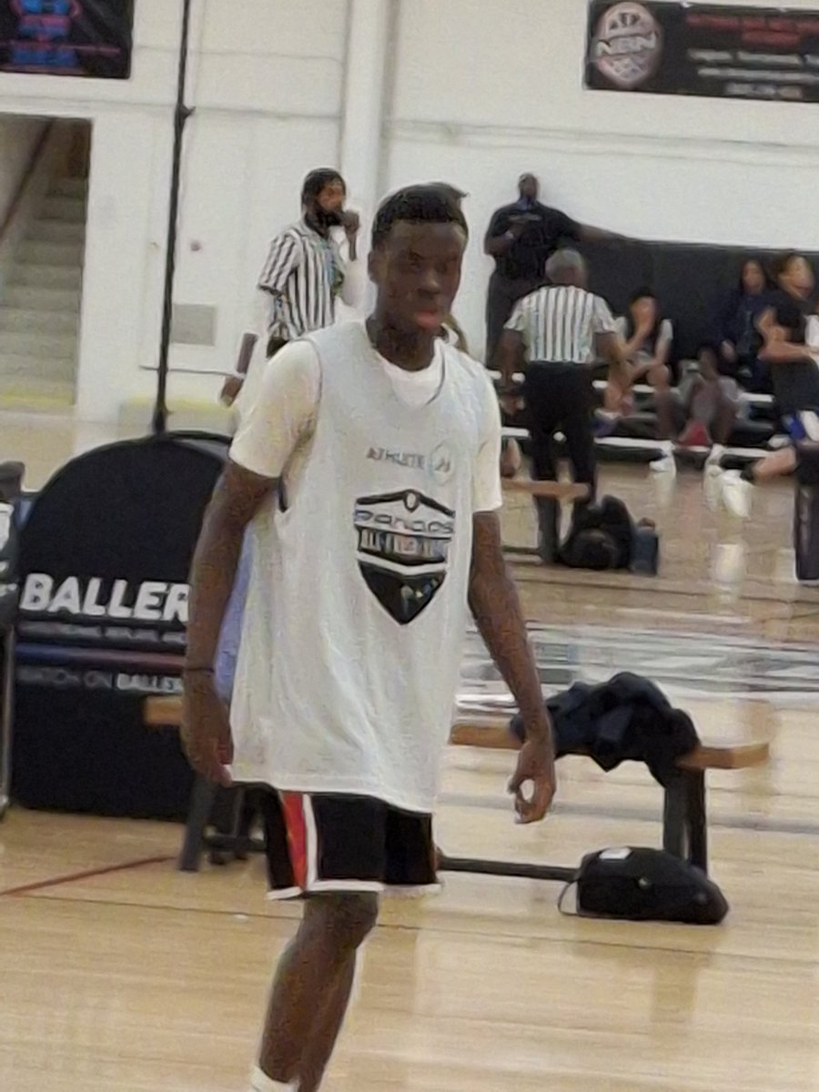 chickg3's tweet photo. Saturday afternoon Eye-Catchers @FCPPangos All East Frosh/Soph camp from St. Joseph's- 6'0" '29 Kevin Masaka-Kava p-l (Jeanne-Mance, CAN), 6'7" '28 Isaac Bakandika p-top (Secondary School Jean-Grou, QB, CAN) &amp; Hosea Leblanc p-bottom (Cardinal McGuigan, ONT, CAN). https://t.co/sbB4gXlpuk