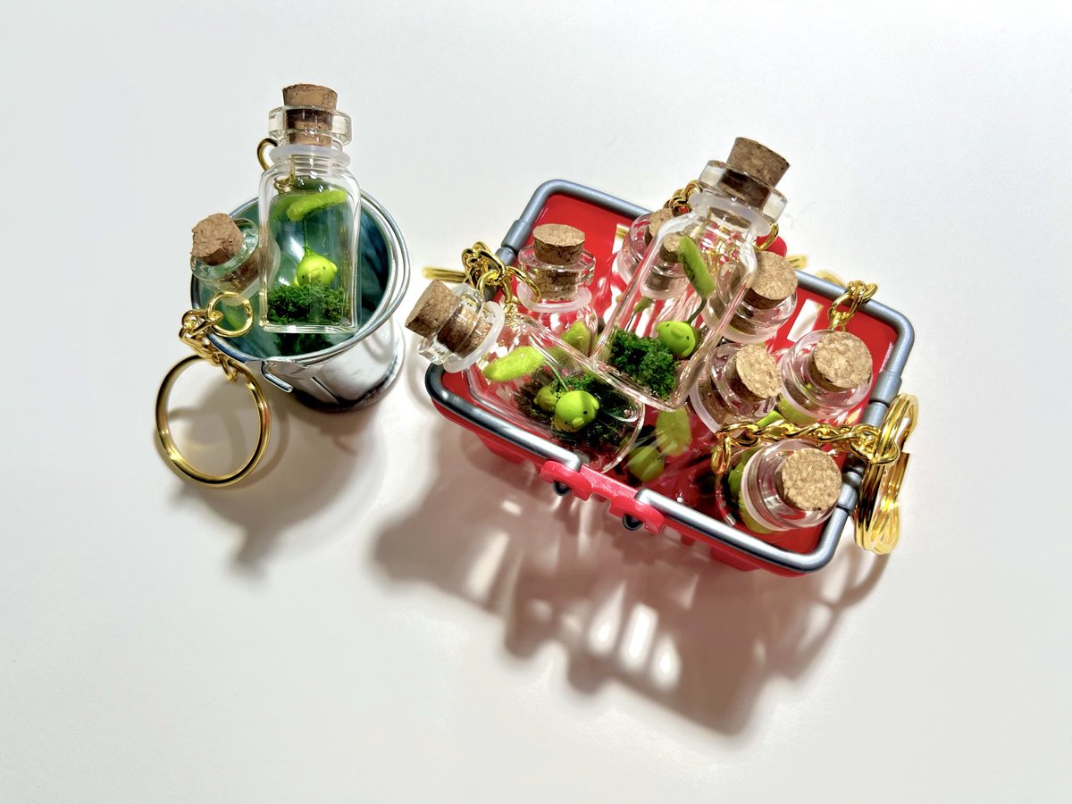 I made tiny korpokkur bottles! Come pick yours at #CA10_SAT K33-34 Mhayonnaise

ขวดโหลไออ้วง korpokkur จาก FFXIV ไซส์จุ๊ดครึ่งเซนต์ไม่รวมใบ พร้อมเสิร์ฟฮ้าบ 🥺🫴🌱

ปั้นมือทุกตุว ปวดหลัง 100% certified เชิญมาเลือกไออ้วงที่ถูกโฉลกคุณได้ที่บูธ K33-34 Mhayonnaise (หมายองเนส) ฮ้าบ