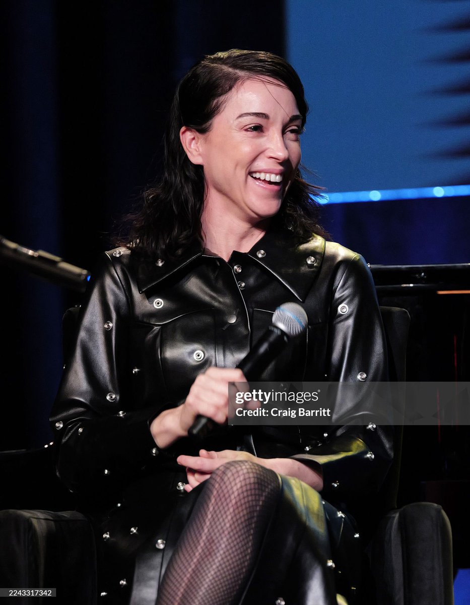 newcareerinsad's tweet image. st. vincent at the new yorker festival tonight!