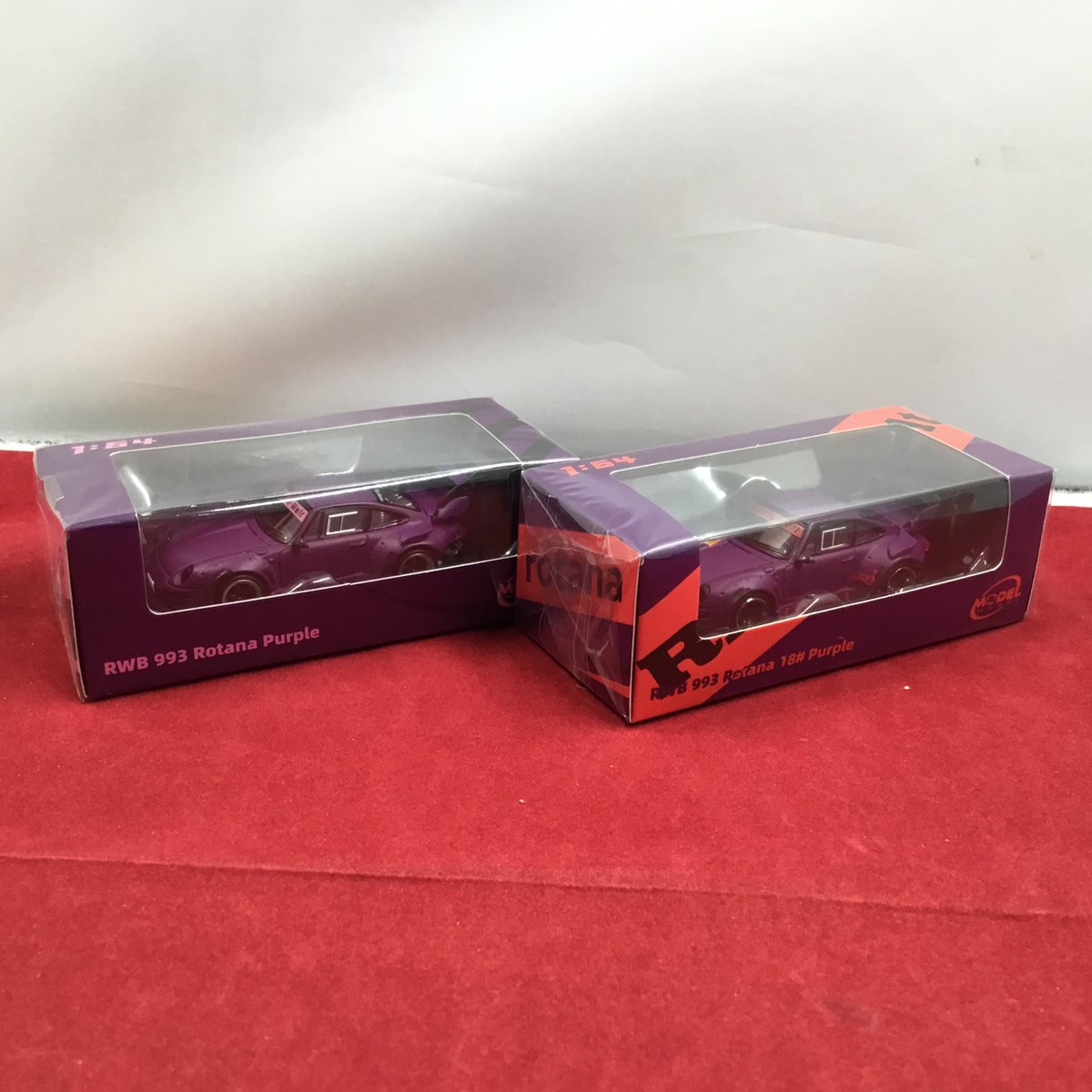 EwOFLZrdQC57926's tweet image. MODEL MODELから2種の新作が入荷しました！
ラインナップは下記のとおりとなります！
・RWB 993 Rotana Purple
・RWB 993 Rotana #18 Purple

在庫には限りがございます、お早めに店頭までお買い求め下さい☺
#MODELMODEL
#新作ミニカー
