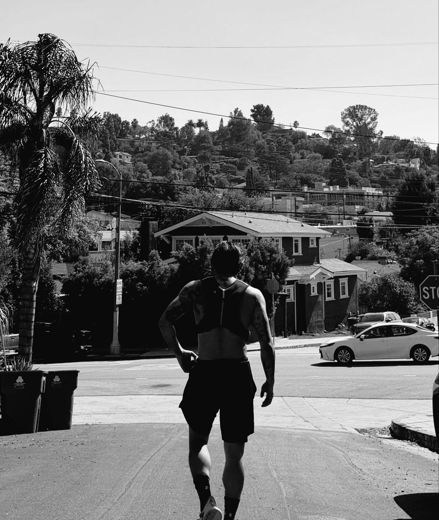 cgarettes's tweet image. Getting fit, morning style.