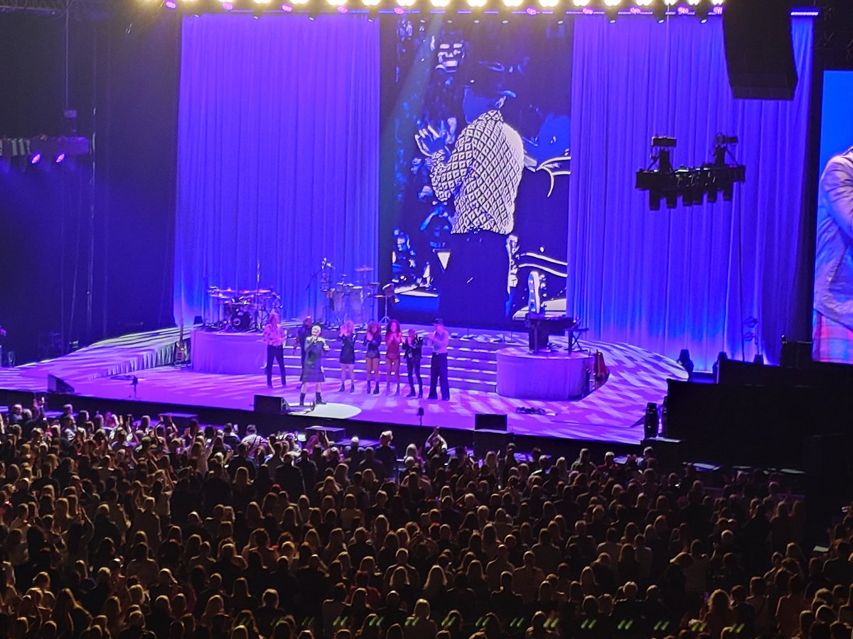 Tom O (P) tweet media