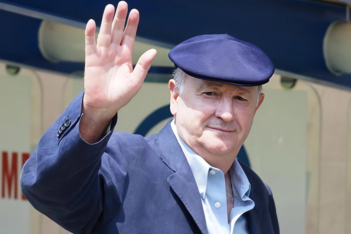 BlanquiazulesMX's tweet image. ¡Descanse en paz, profesor! 🕊️

Manuel Lapuente ha fallecido este sábado 25 de octubre a la edad de 81 años después de dejar un legado imborrable en el corazón del Club Puebla y el fútbol mexicano. 

Gracias, Manuel Lapuente Díaz... QEPD

#SomosBlanquiazules