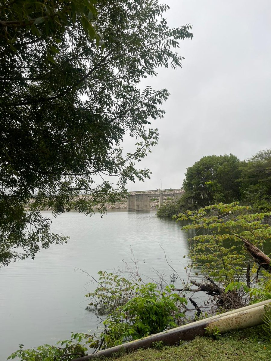 tierradeencanto's tweet photo. Desde San Juan, el impresionante hoyo de virola en la presa de Sabaneta nos regala una vista única cuando vierte sus aguas. 💦

Un verdadero espectáculo natural que muestra la grandeza de la ingeniería y la belleza del paisaje sanjuanero.

@RDPorLoAlto @LauraenSociedad https://t.co/nMJyyXjYOP